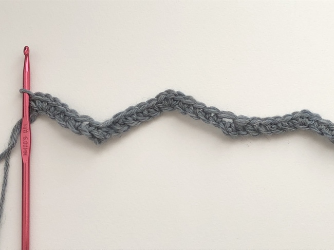 chevron crochet row 1