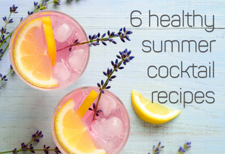 Two summer cocktails with lemon slices