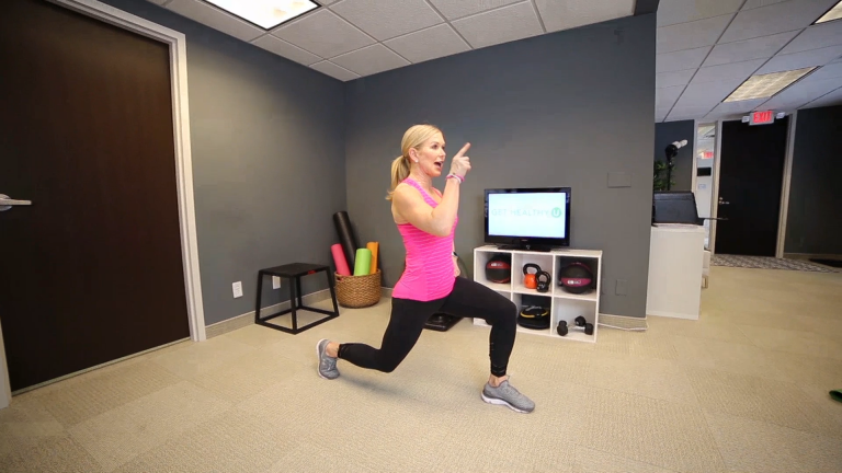 How to Perform Forward Lunges