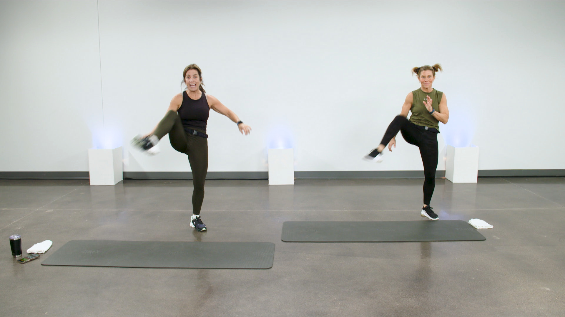GOLD Kickboxing + Core 3 | Get Healthy U TV