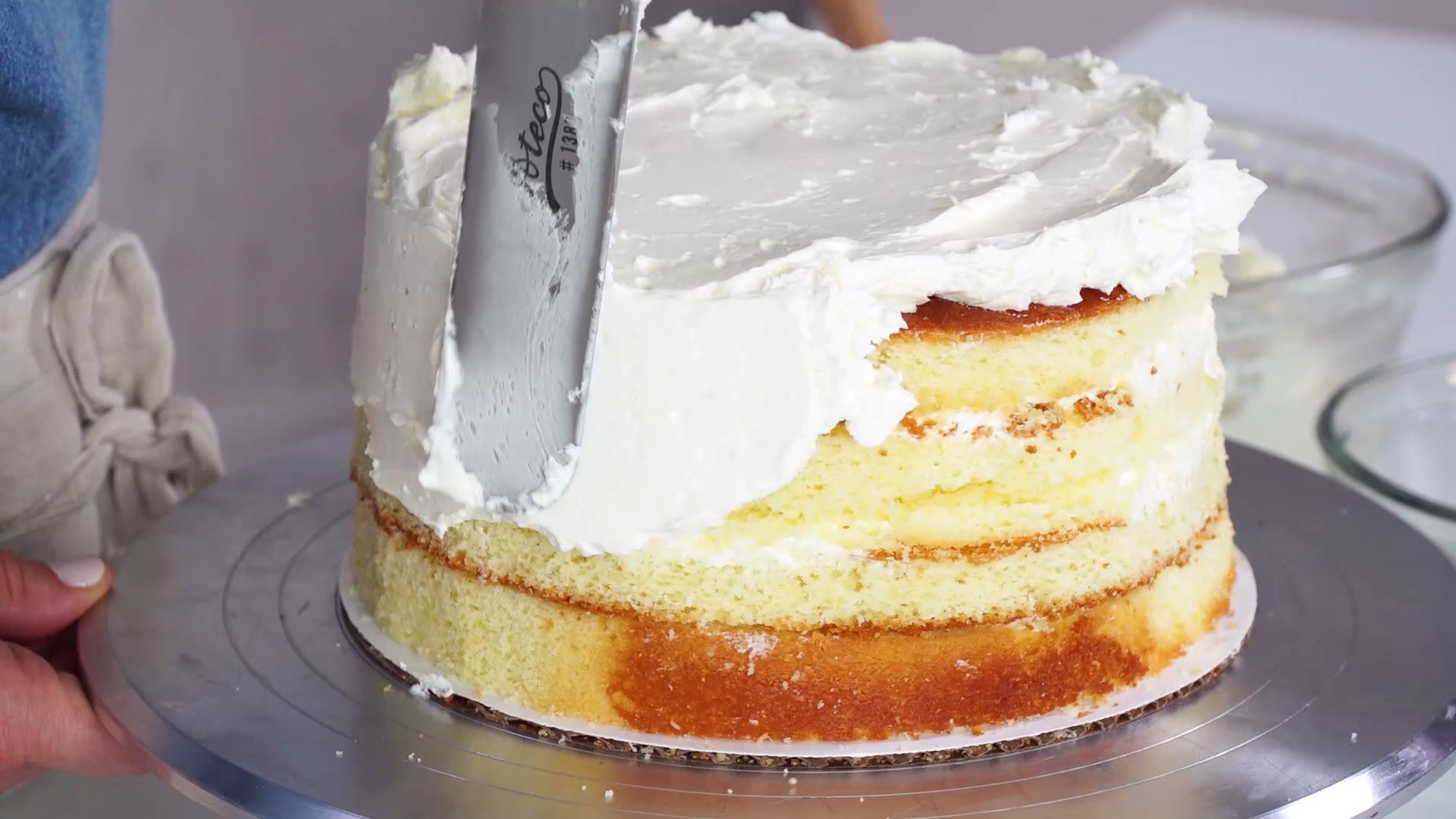 Constructing a Single-Tier Cake