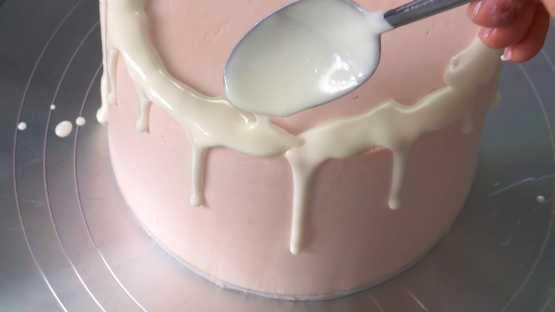 Liquid Buttercream Techniques