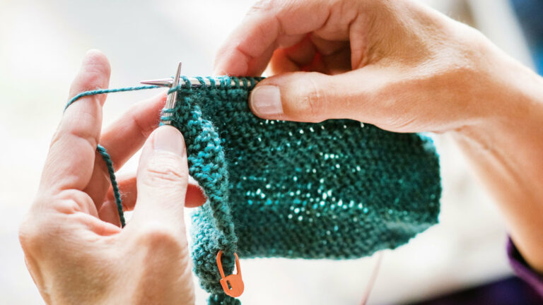 Startup Library: Knittingproduct featured image thumbnail.