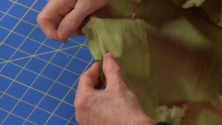 Tufted Silk Pillow: Construction