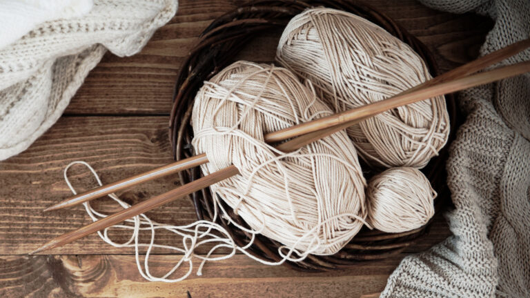 Maker's Handbook: Knitting