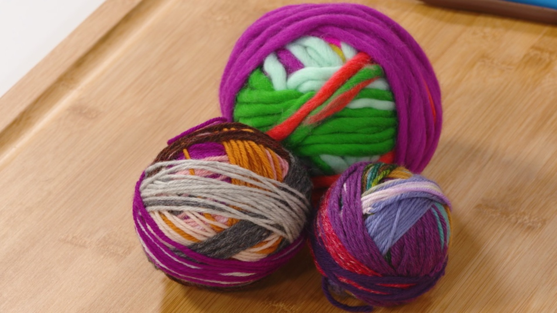 Making a Magic Yarn Ball