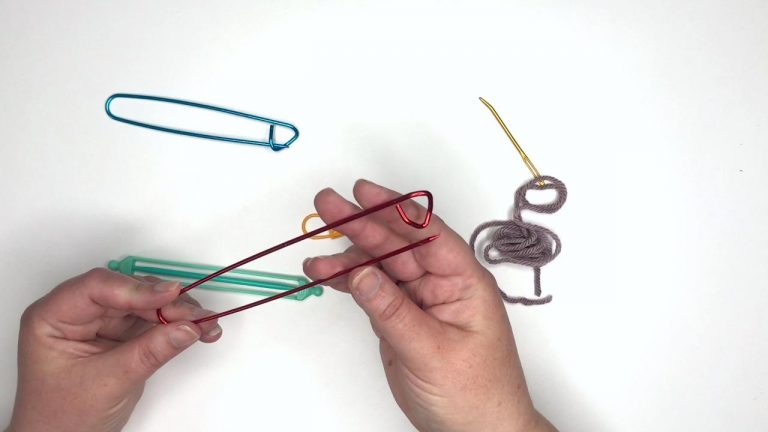Extra Tools for Knitting: Stitch Holders