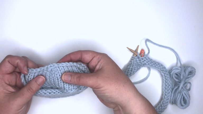 How to Work Reverse Stockinette Stitch in Roundsproduct featured image thumbnail.