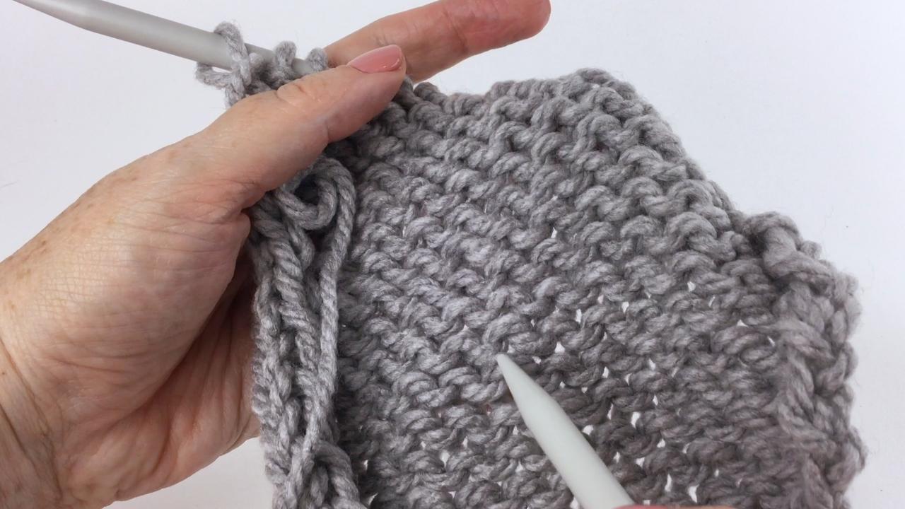 How to knit the double stockinette stitch for beginners [+Video]