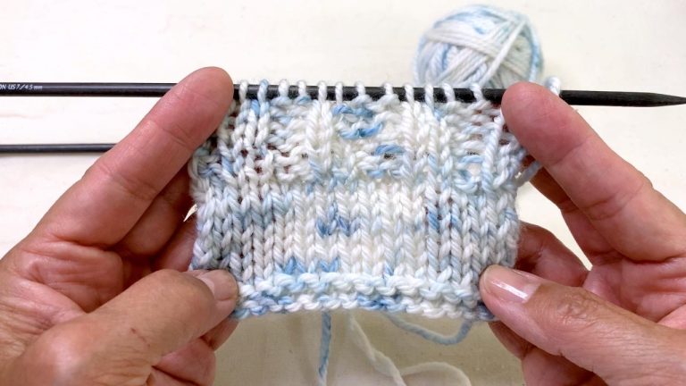 Knit Stitch versus Purl Stitchproduct featured image thumbnail.