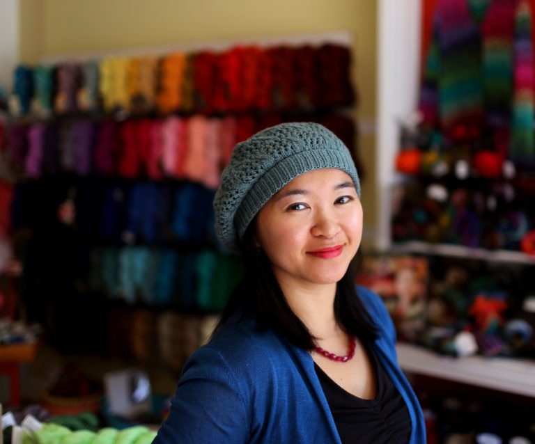 Meet The Knitter: Angela Tongarticle featured image thumbnail.