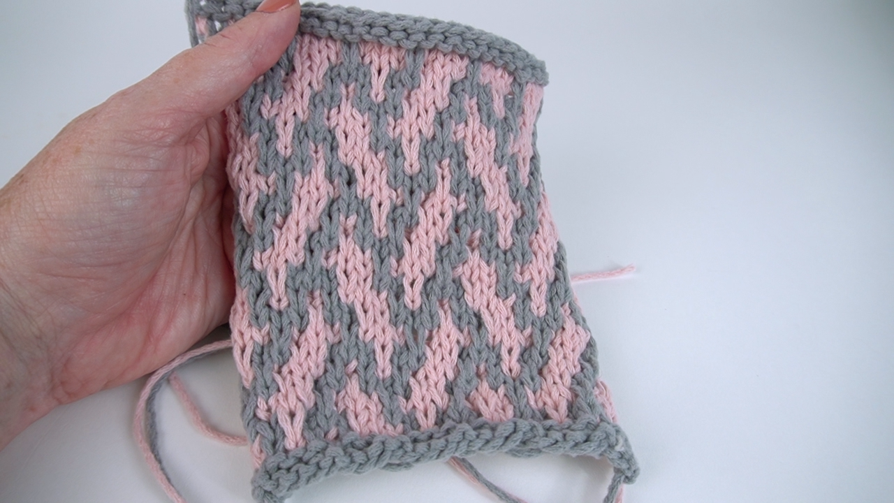 Pink and grey mosaic knitting