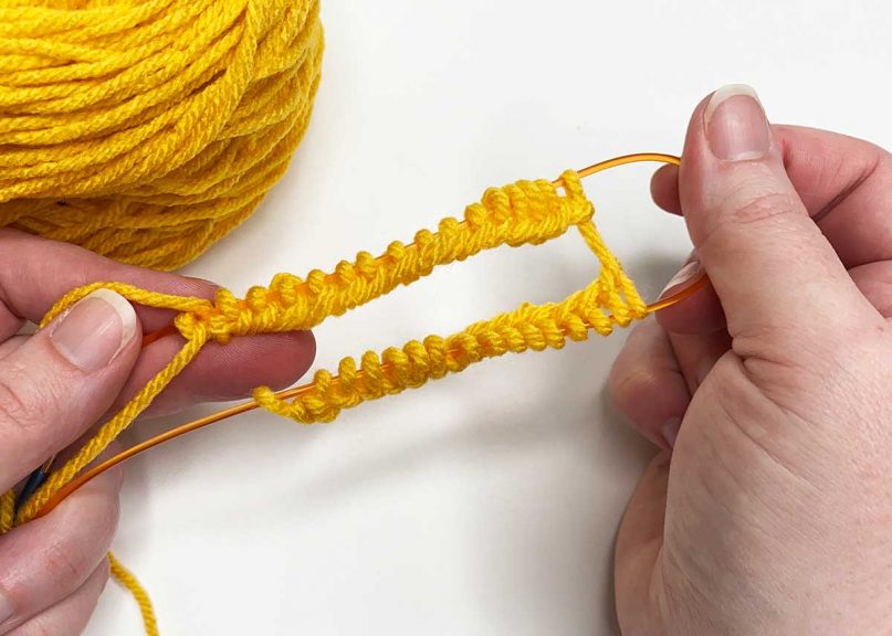 Magic Loop Technique: How To Knit in the Round Using a Single Long Circular  Needle – tin can knits