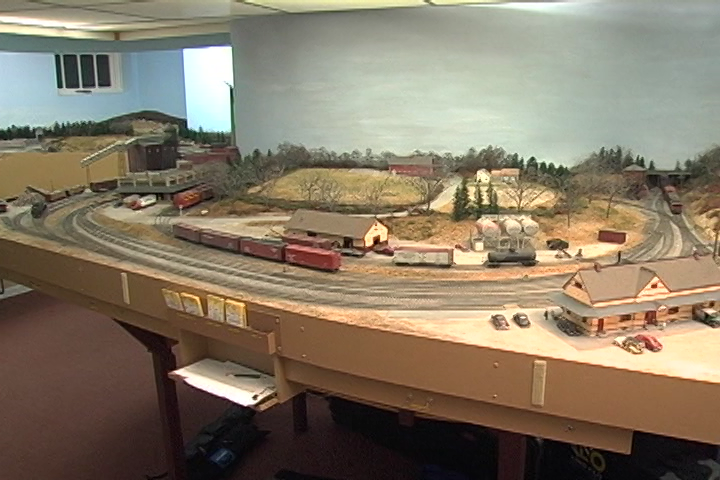 Exploring Paul's Ho Train Layout of B&M New Hampshire