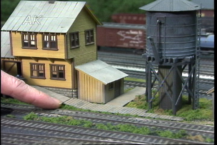 Tips for Modifying Model Railroad Scenery Kitsproduct featured image thumbnail.