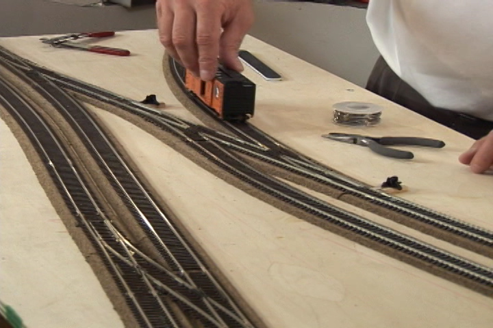 Laying Model Railroad Track: Tips and Tricksproduct featured image thumbnail.