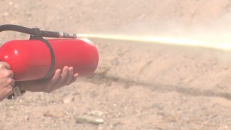 Using a Fire Extinguisher as a Defensive Tool