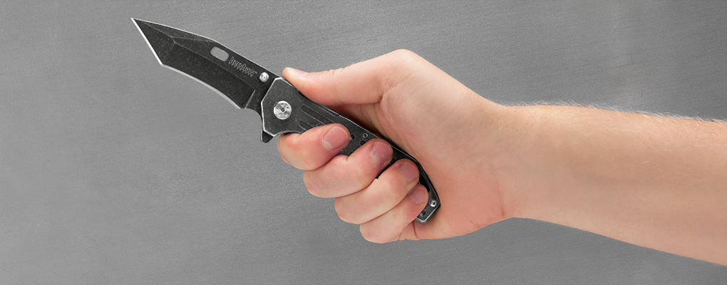 Person holding a kershaw lifter knife