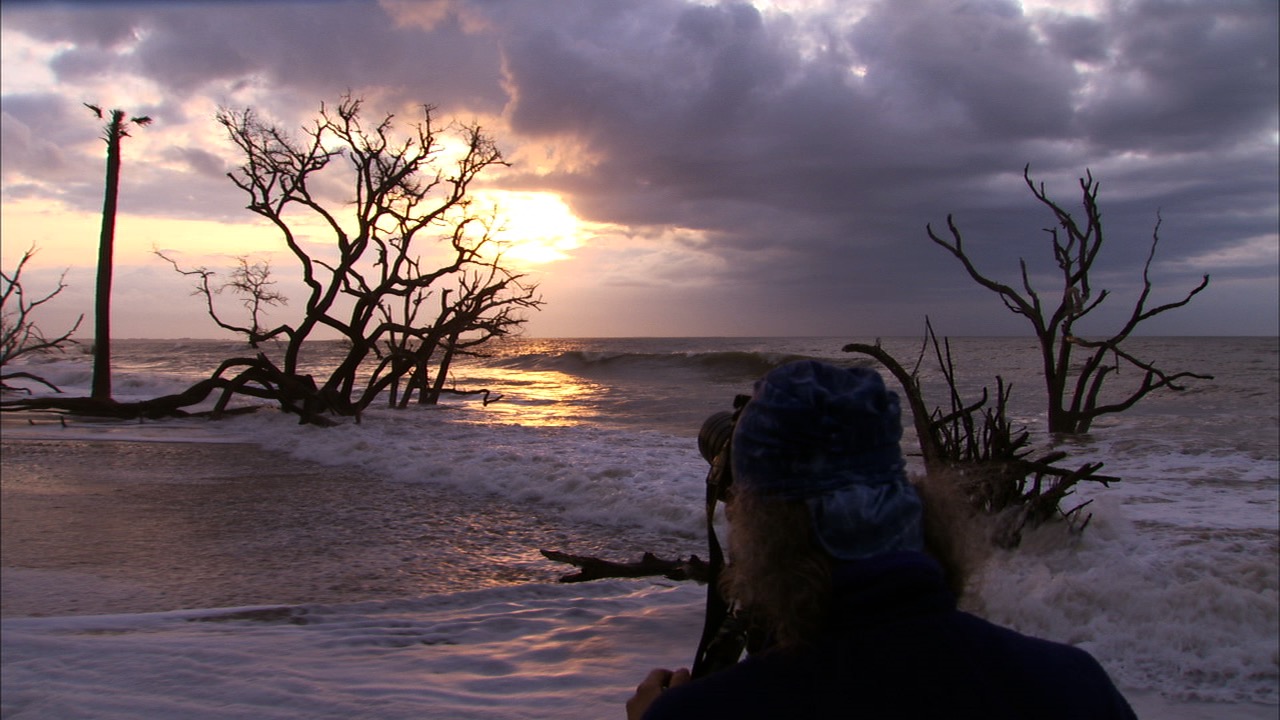 HDR Photography: Capturing a Water Scene