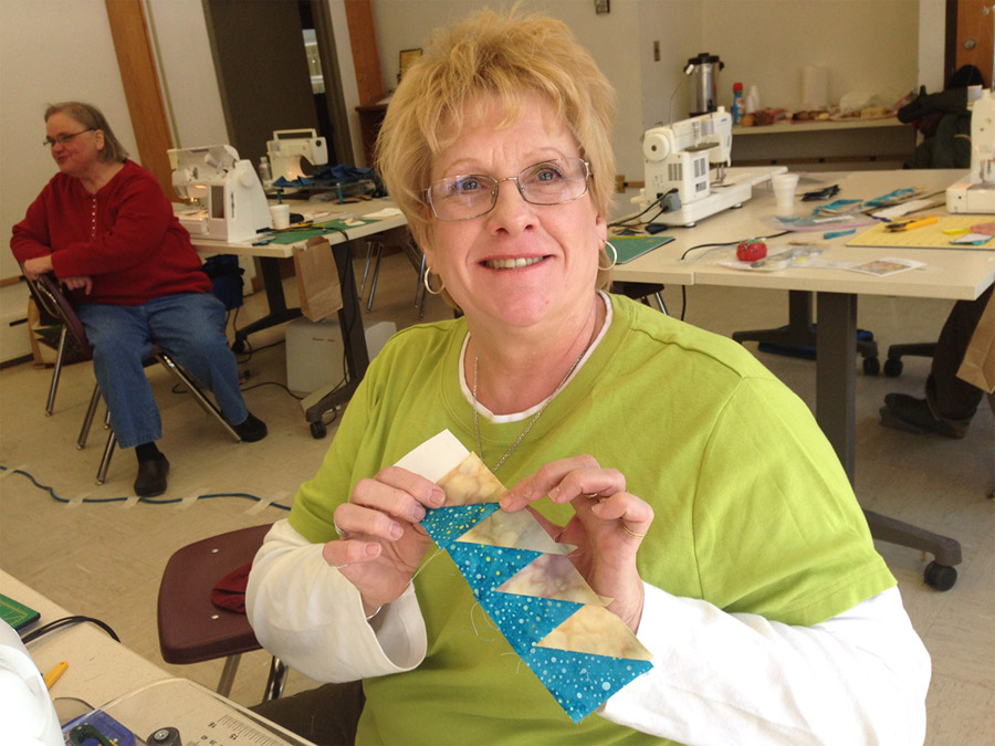 Should You Join a Quilt Guild?article featured image thumbnail.