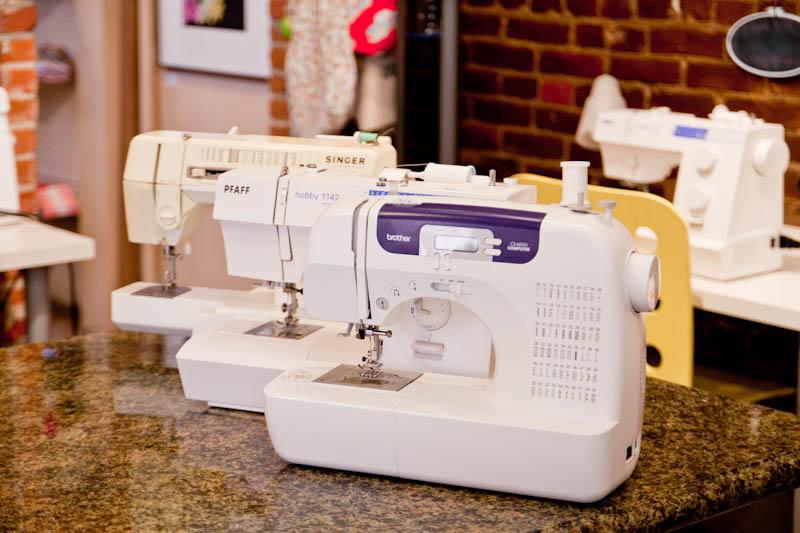 Cleaning and Maintaining Your Sewing Machinearticle featured image thumbnail.