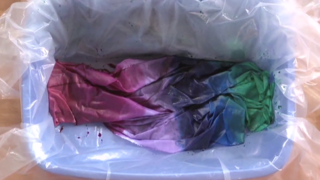 Hand Dyeing Fabric Techniques