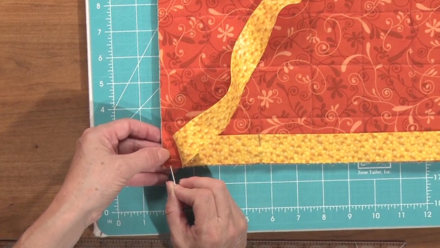 How to Attach Binding to a Quilt