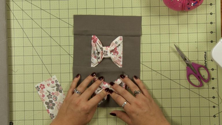Create a 3D Bow Tie Quilt Block