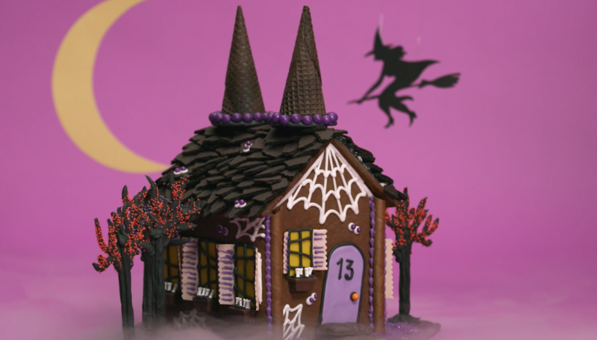 Halloween haunted house display
