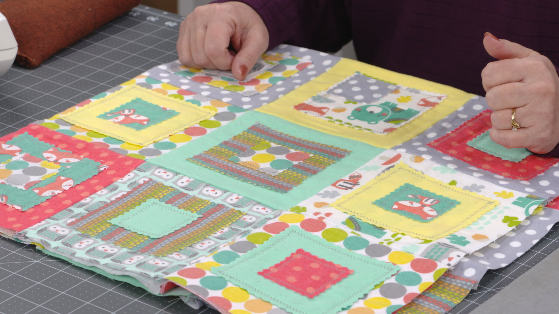 How to make a Raw Edges Square Quilt 