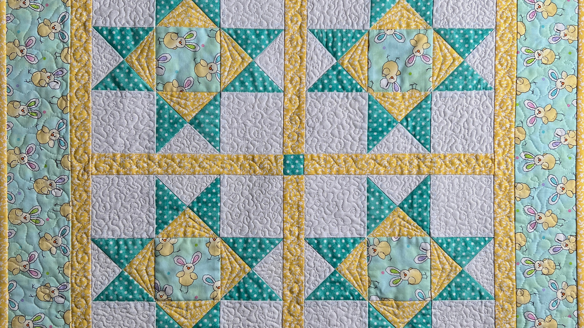 Free Quilt Pattern - Easter Peepers Tabletopper