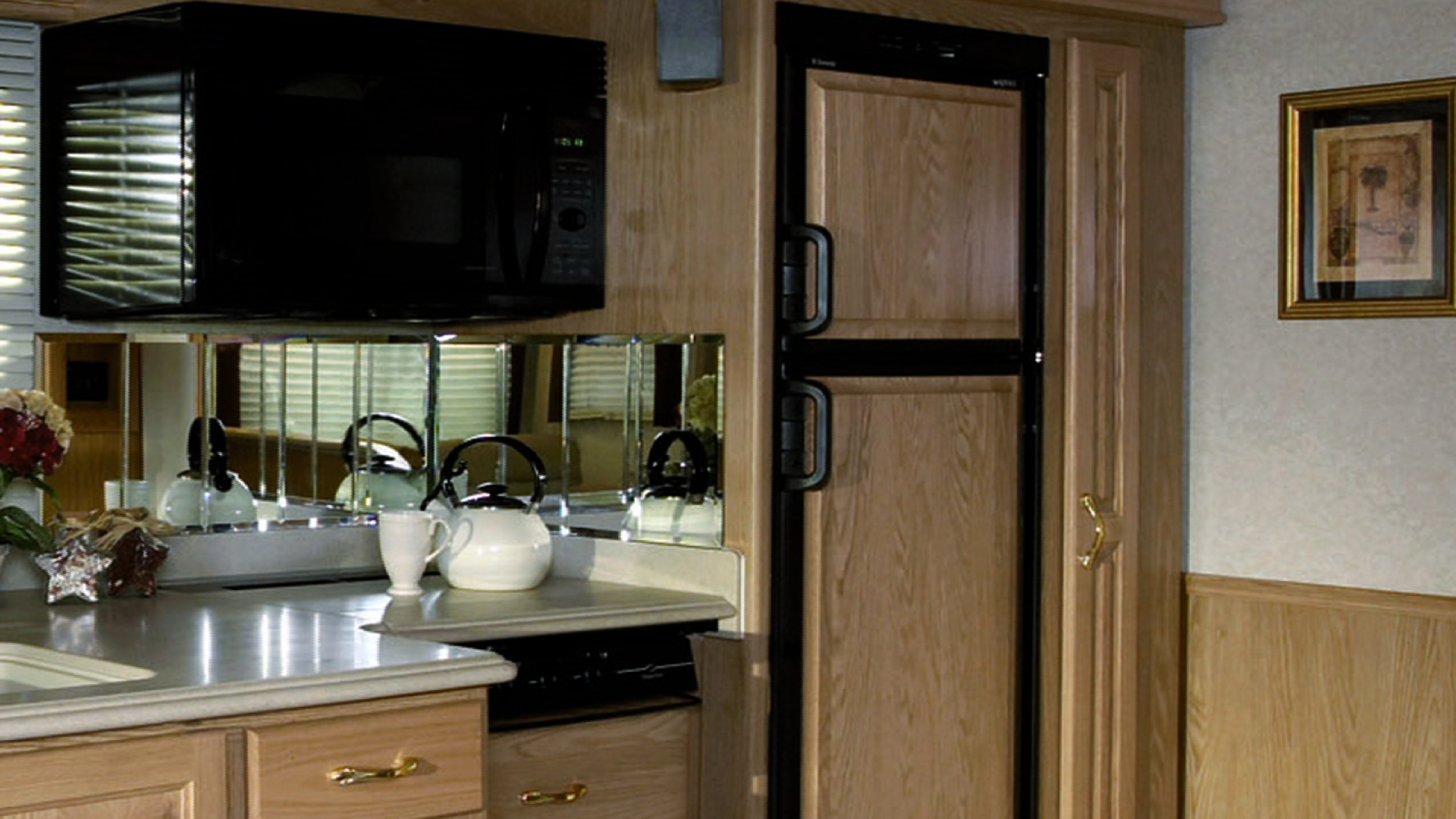 Dometic royale store rv refrigerator