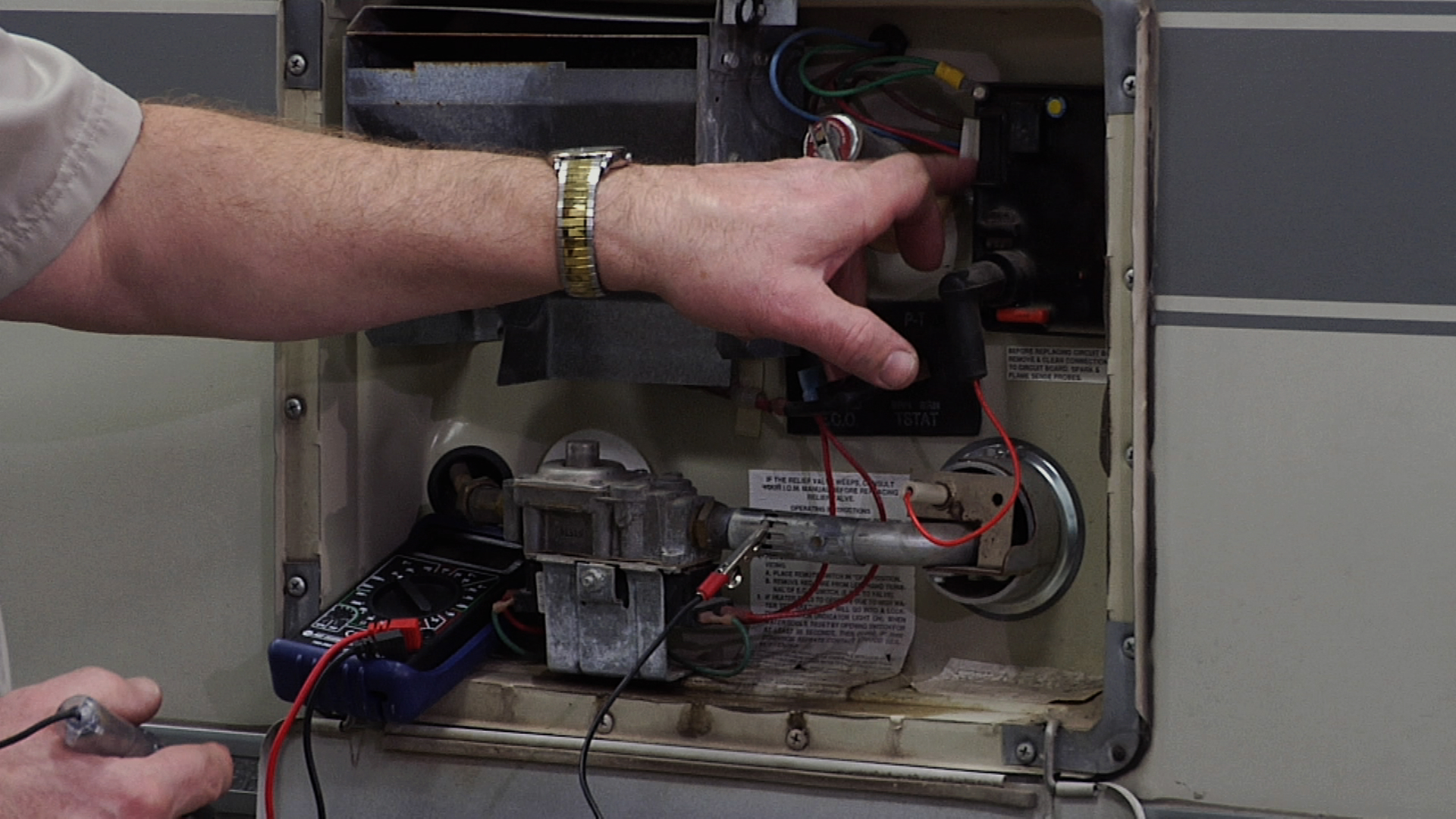 2006 Winnebago View Gas Electric Water Heater Switch Wiring Diagram from d2culxnxbccemt.cloudfront.net