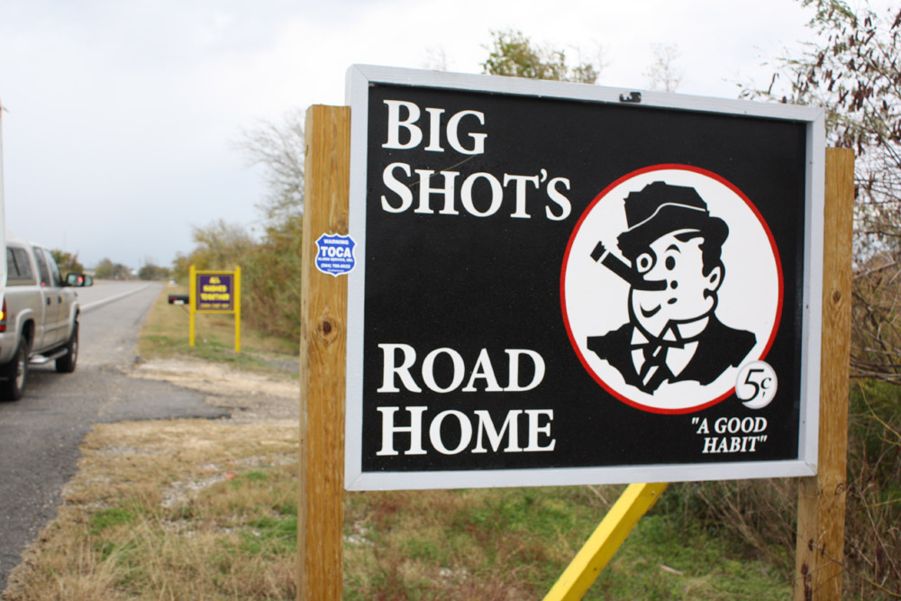 Big shot's road sign
