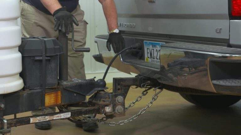 How to Connect a Trailer Weight Distribution Hitchproduct featured image thumbnail.