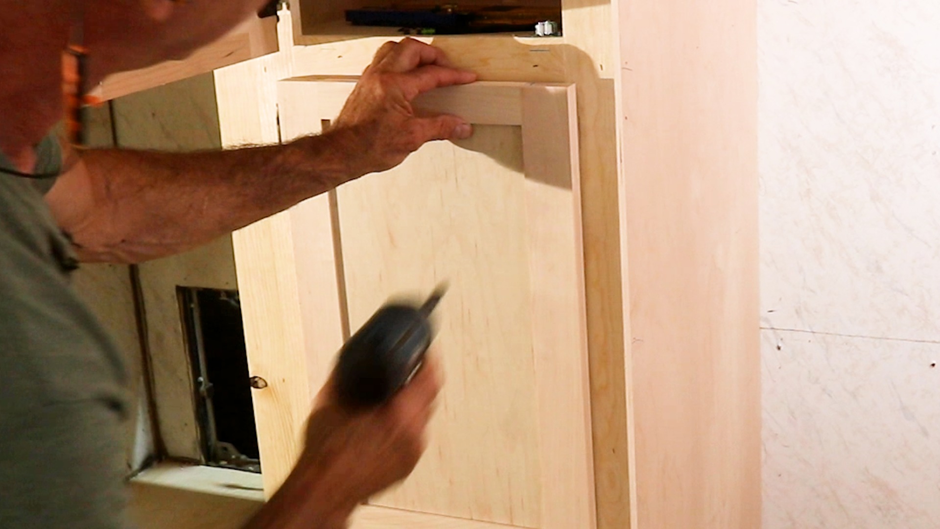 Building a cabinet