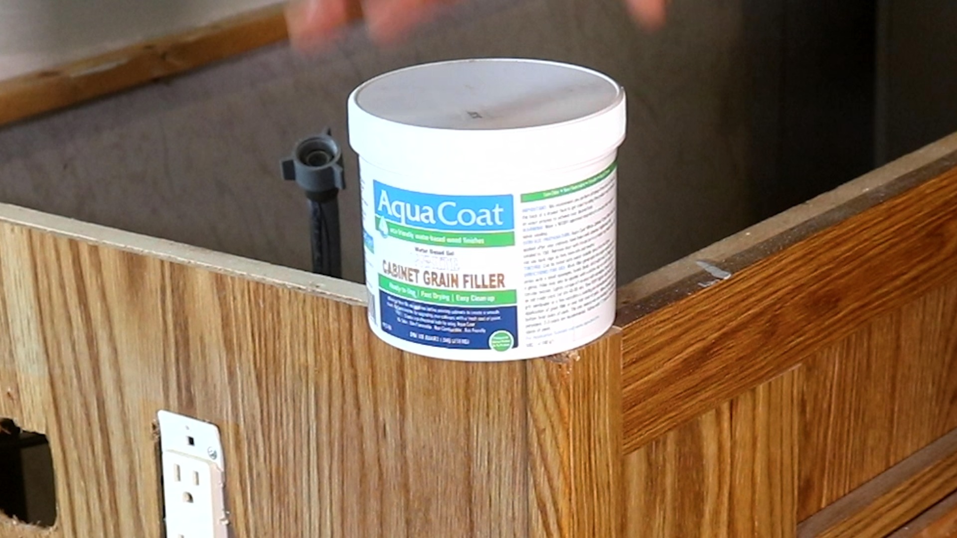 Aqua coat cabinet grain filler