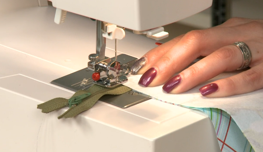 Sewing a zipper with a sewing machine