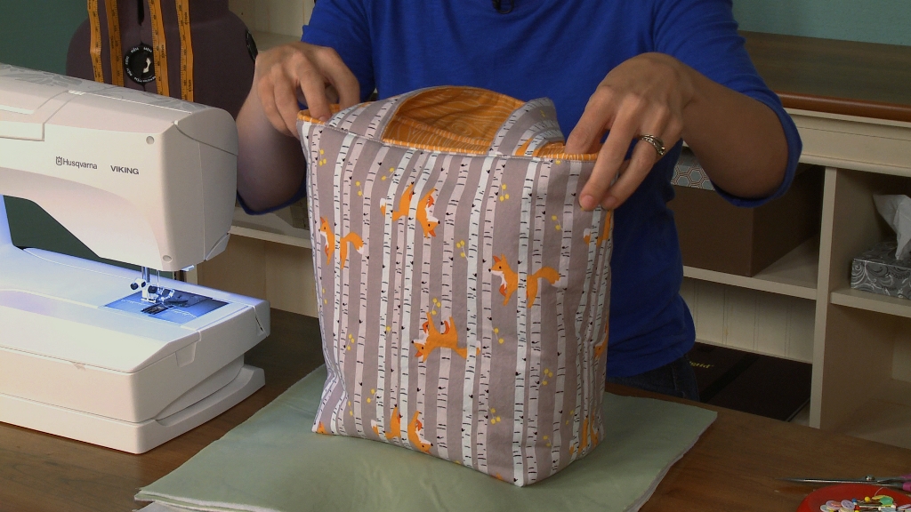 Fox pattern padded book bag