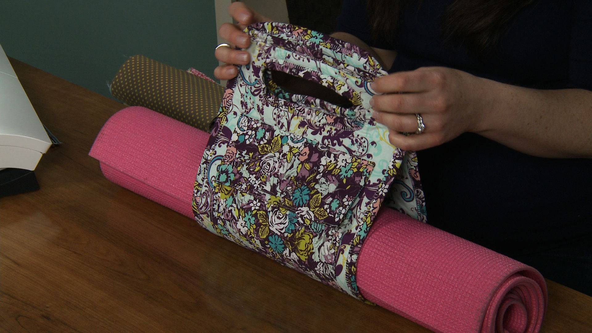 Sew a Yoga Mat Handle with Bias Tape