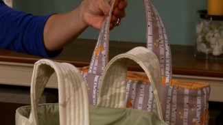 How to Sew Straps for a Bag or Purse