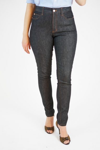 Person modeling skinny jeans