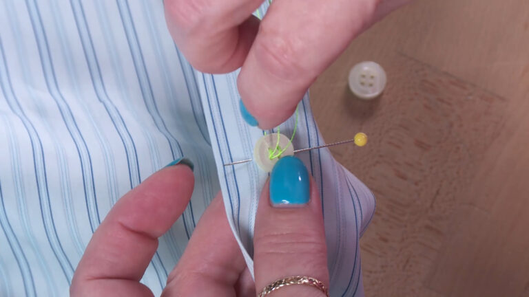 Sewing Buttonholes & Buttonsproduct featured image thumbnail.