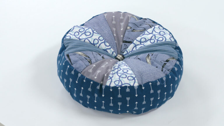 Round Pillowproduct featured image thumbnail.