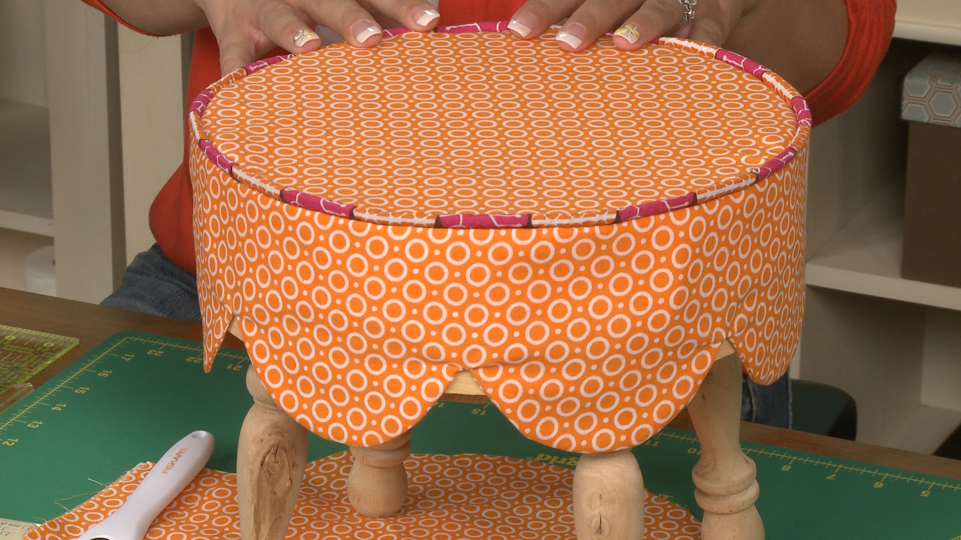 Padded seat cover for a stool