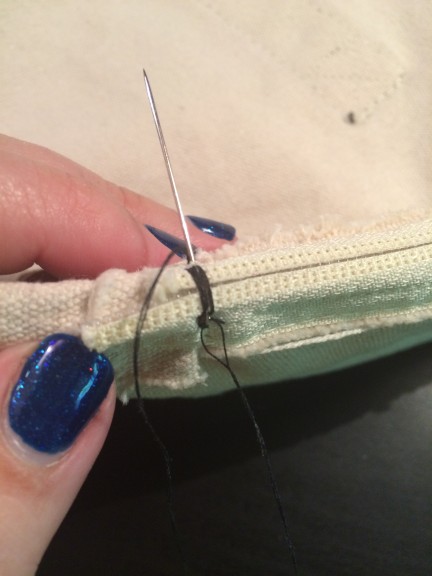 Sewing around a zipper