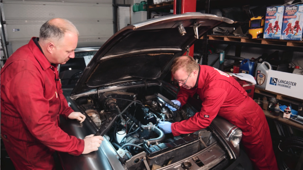 How to Check Ignition Timing With a Strobe Light Skill Shack