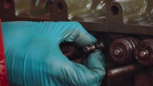 How to Assess the Engine Cylinder Head and Bores Including Valve Stem Oil Seal Replacement