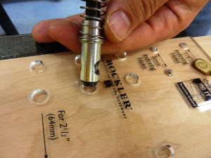 Using the Rockler Jig-It Shelving Jig