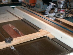 Tablesaw Fence Setup A Quick Jig Tip WWGOA Fine Woodworking Tips WoodWorkers Guild Of America